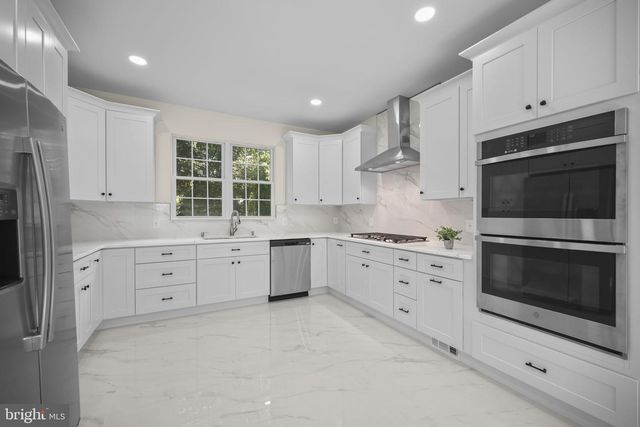 237 VARSITY AVE, Princeton, NJ 08540