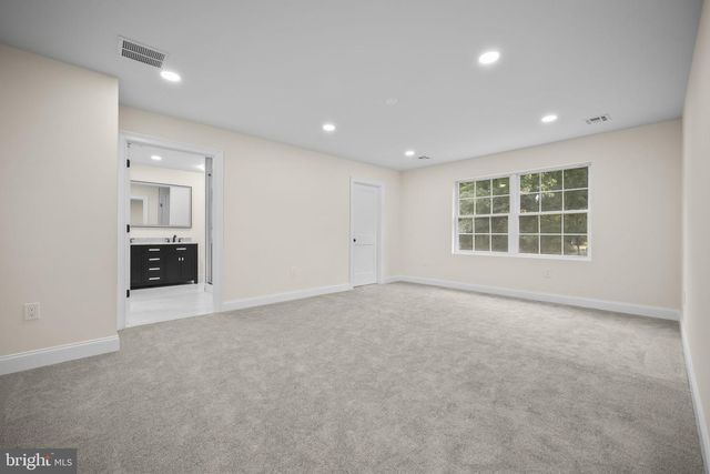 237 VARSITY AVE, Princeton, NJ 08540