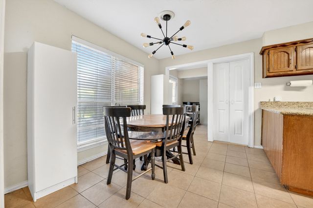 6905 Yorkston Street, Watauga, TX 76148