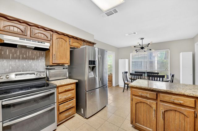 6905 Yorkston Street, Watauga, TX 76148