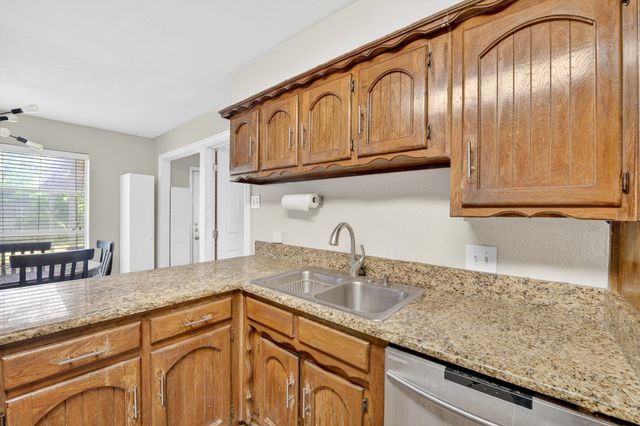 6905 Yorkston Street, Watauga, TX 76148