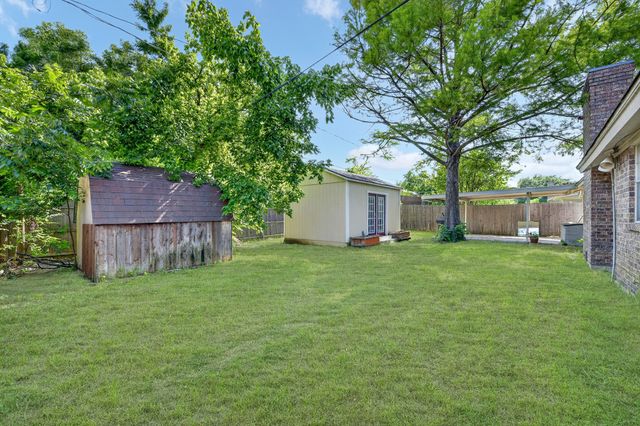 6905 Yorkston Street, Watauga, TX 76148