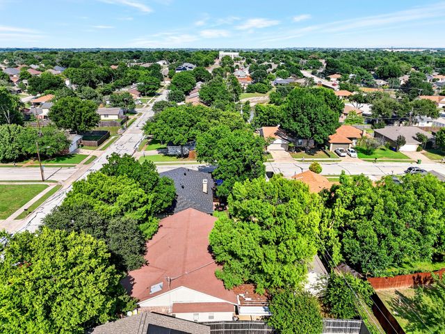 6905 Yorkston Street, Watauga, TX 76148