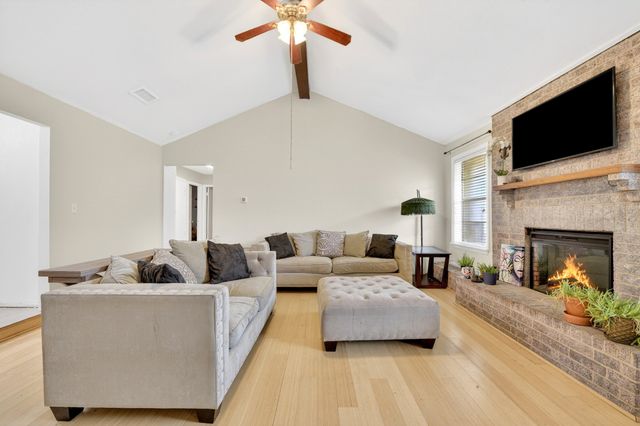 6905 Yorkston Street, Watauga, TX 76148