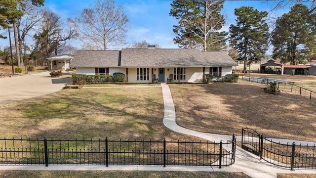 3282 Callahan Rd, Longview, TX 75602