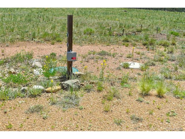 56 View Ln, Guffey, CO 80820