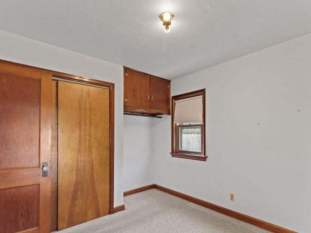 8524 W Beloit ROAD, West Allis, WI 53227