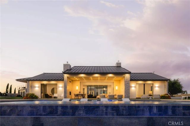 888 Camino Vina, Paso Robles, CA 93446