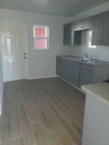 814 Louise Street, Houston, TX 77009