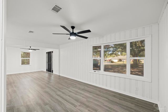 3577 Geeker St, Pensacola, FL 32514