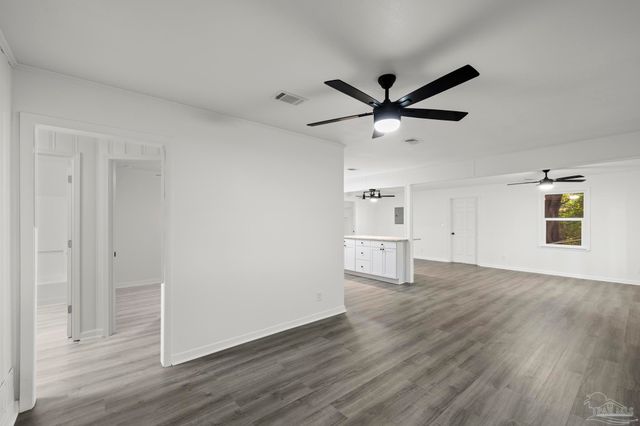 3577 Geeker St, Pensacola, FL 32514