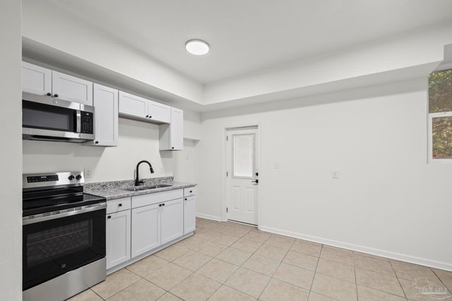 3577 Geeker St, Pensacola, FL 32514