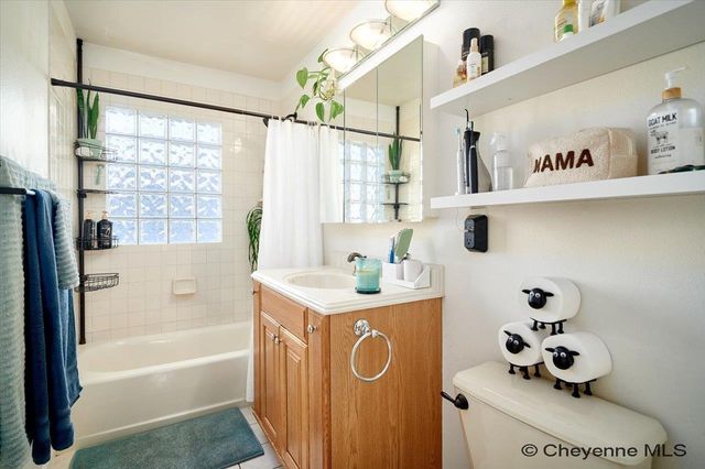 3028 SNYDER AVE, Cheyenne, WY 82001