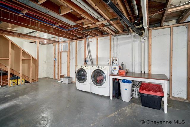 3028 SNYDER AVE, Cheyenne, WY 82001