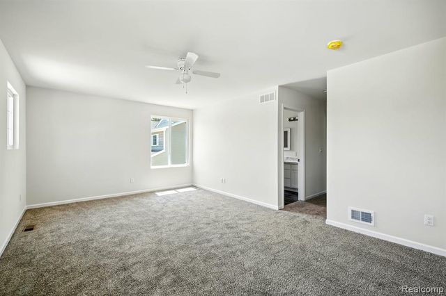 5754 Copper Tree Park, Waterford, MI 48327