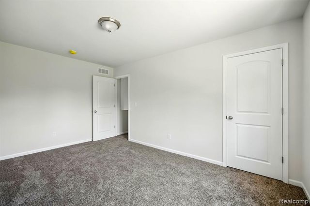 5754 Copper Tree Park, Waterford, MI 48327