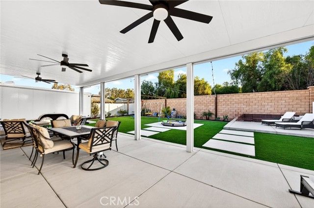 27049 Maltese, Menifee, CA 92584