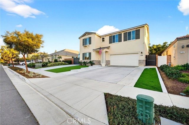 27049 Maltese, Menifee, CA 92584