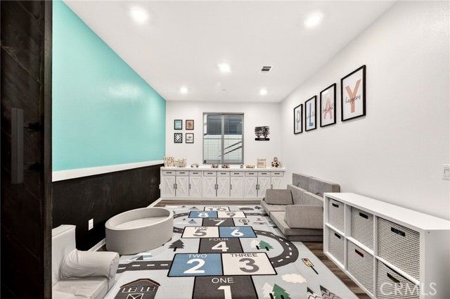 27049 Maltese, Menifee, CA 92584