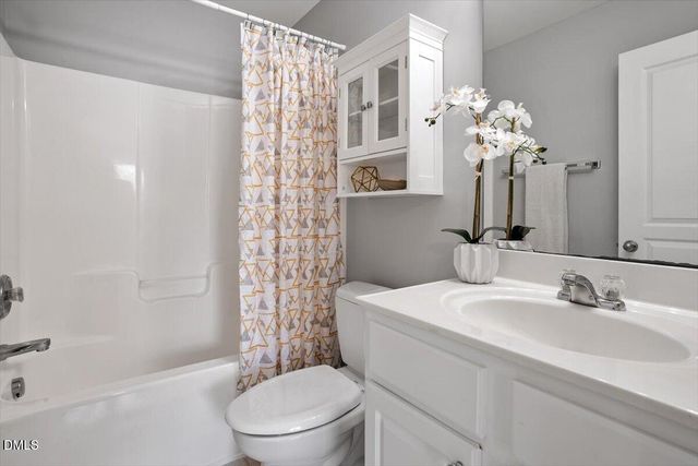 5229 Moonview Court, Raleigh, NC 27606