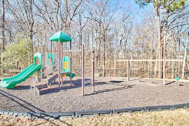 5229 Moonview Court, Raleigh, NC 27606