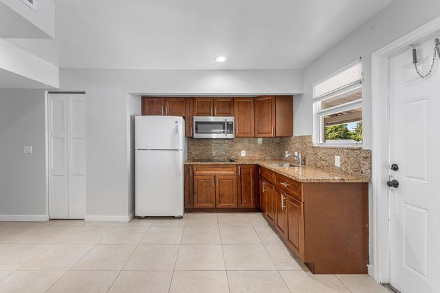 801 Dobbins Street 2, West Palm Beach, FL 33405