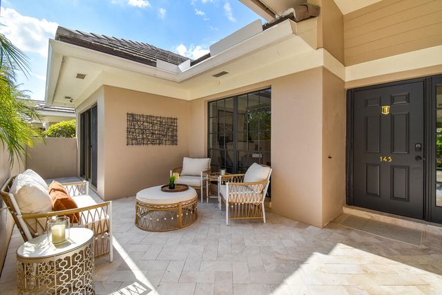 145 Coventry Place, Palm Beach Gardens, FL 33418