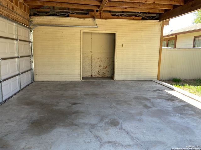 9622 Vale, San Antonio, TX 78245