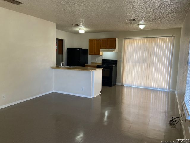 9622 Vale, San Antonio, TX 78245