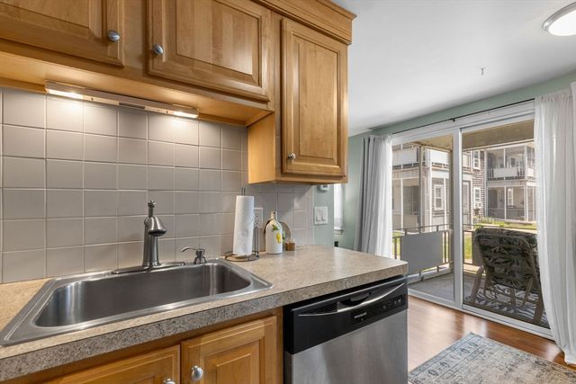 221 Upper County Rd 106, Dennis, MA 02639