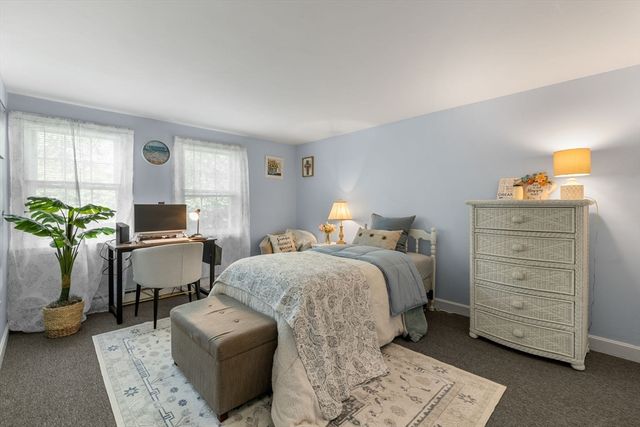 221 Upper County Rd 106, Dennis, MA 02639