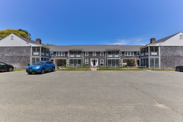 221 Upper County Rd 106, Dennis, MA 02639