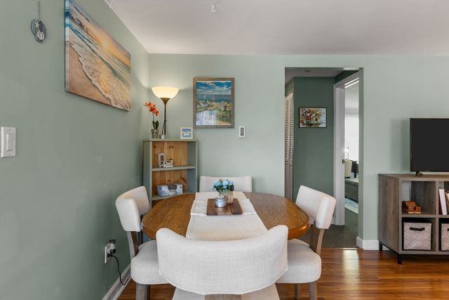 221 Upper County Rd 106, Dennis, MA 02639