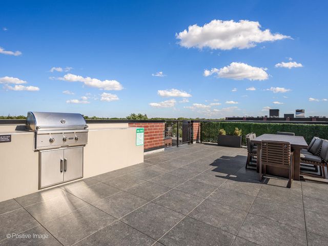 2811 Thatcher Avenue 301, River Grove, IL 60171