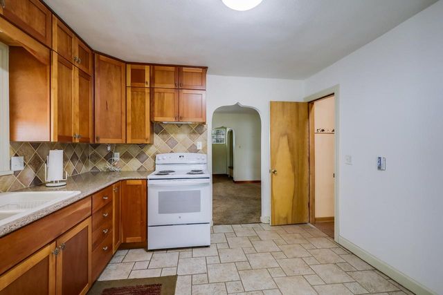 1013 Lowell STREET, Two Rivers, WI 54241