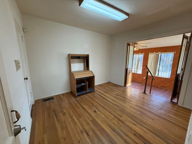 3316 Pershing Avenue SE, Albuquerque, NM 87106