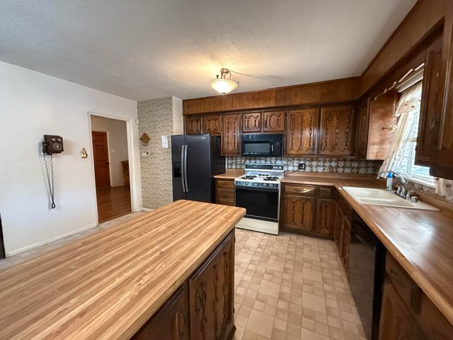 3316 Pershing Avenue SE, Albuquerque, NM 87106