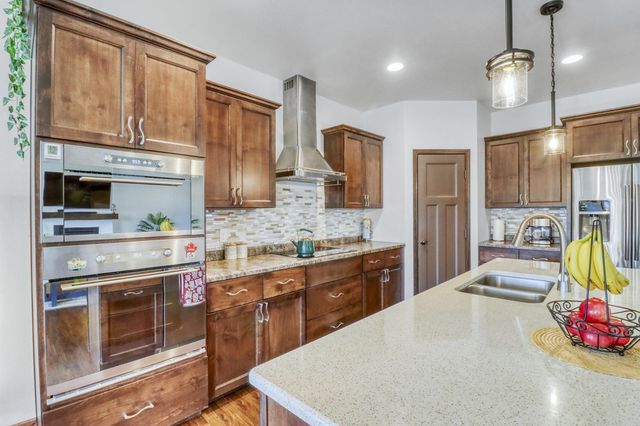 5001 44th Street S, Fargo, ND 58104