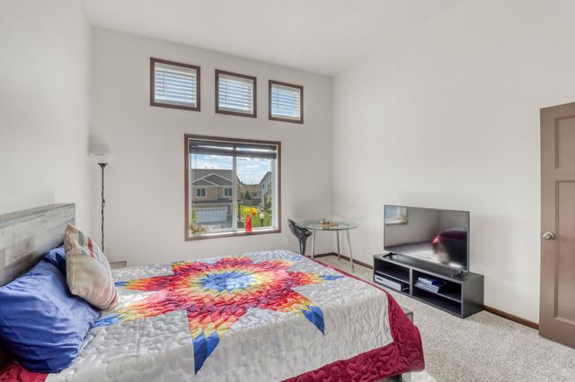 5001 44th Street S, Fargo, ND 58104