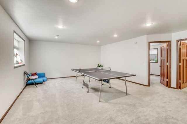 5001 44th Street S, Fargo, ND 58104