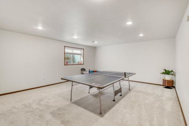 5001 44th Street S, Fargo, ND 58104