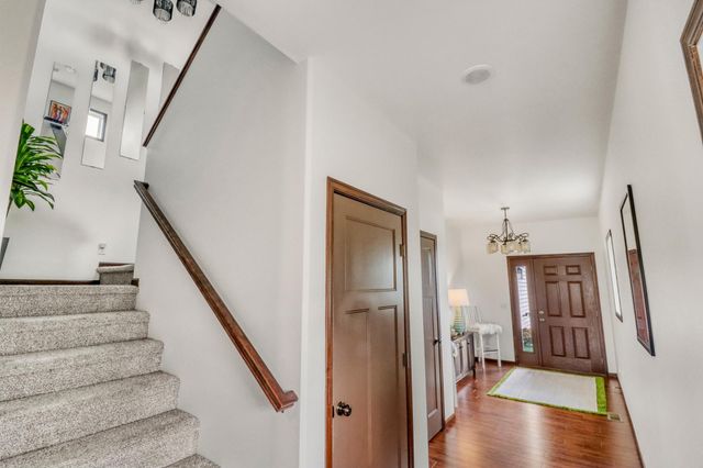 5001 44th Street S, Fargo, ND 58104