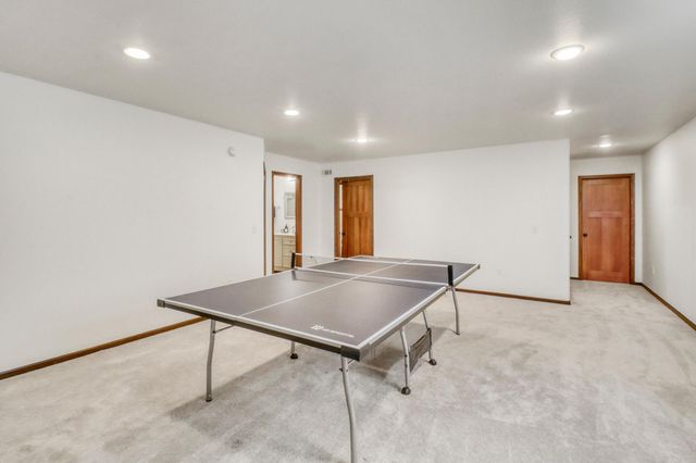 5001 44th Street S, Fargo, ND 58104