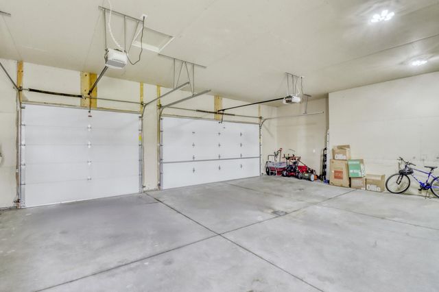 5001 44th Street S, Fargo, ND 58104