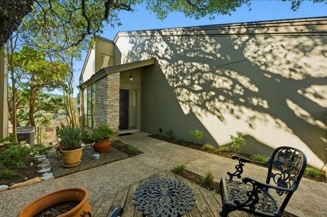 1821 Westlake DR 105, Austin, TX 78746