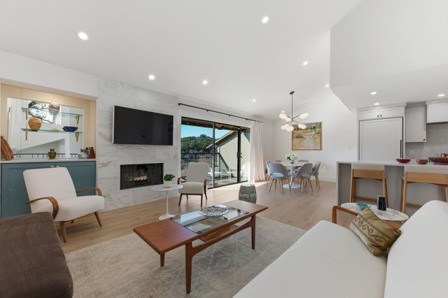 1821 Westlake DR 105, Austin, TX 78746