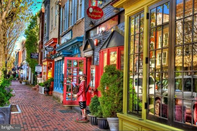 8531 MOUNT VERNON HWY, Alexandria, VA 22309