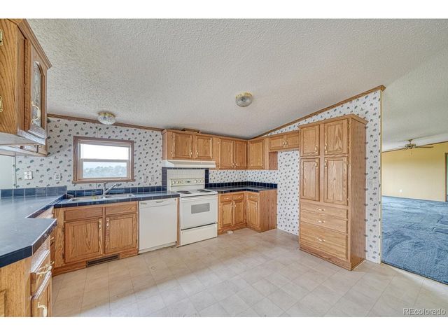 3063 Autumn Creek Dr, Canon City, CO 81212