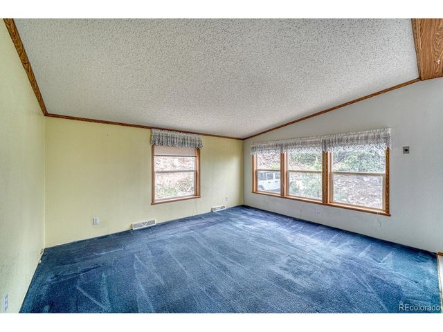 3063 Autumn Creek Dr, Canon City, CO 81212