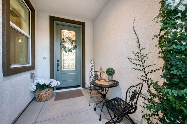 501 Overstone Avenue, Madera, CA 93636